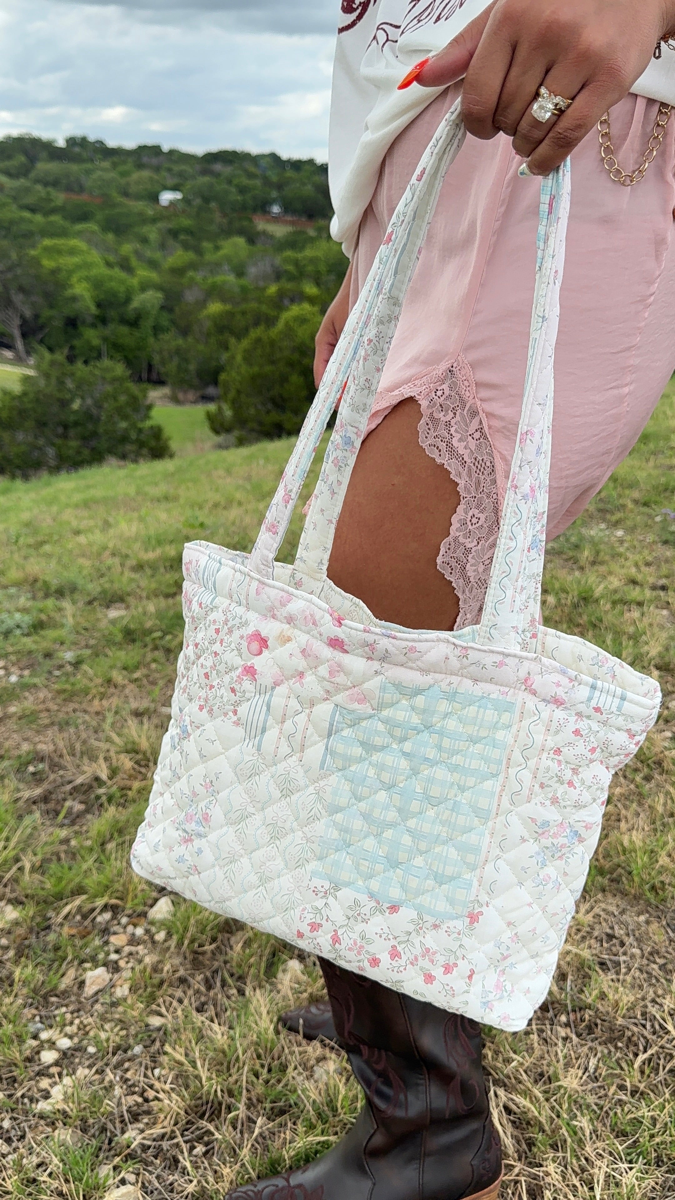 Cottage Rose Quilted Tote